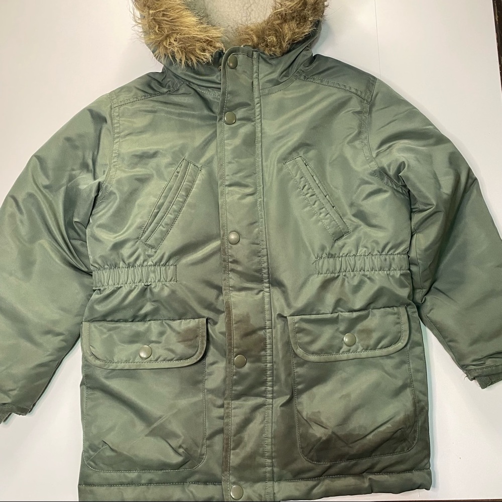 🚨CLEAROUT🚨Boys Small (5/6) The Children’s Place Green Parka long Coat